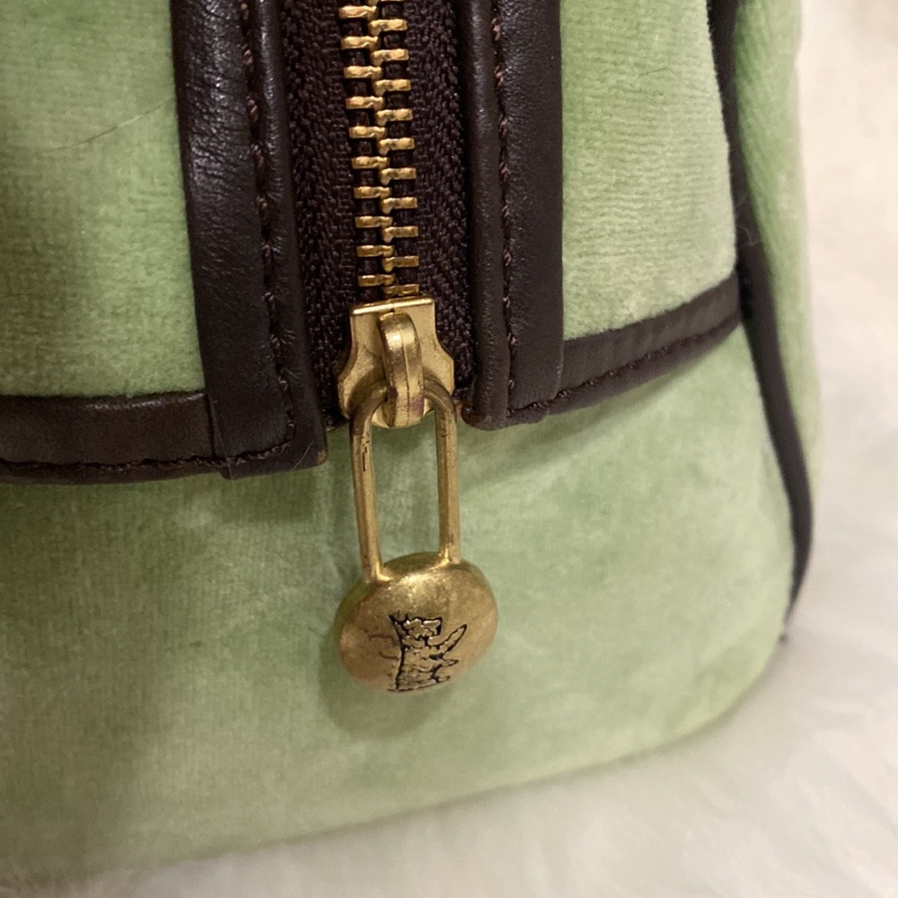Juicy Couture Vintage Bowler NWOT Y2K/Rare/ HTF/ Excellent Condition - Picture 4 of 16